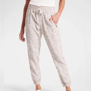 Athleta Cabo Tide Linen Jogger Neutral Camo Women 8 Summer Vacation Travel